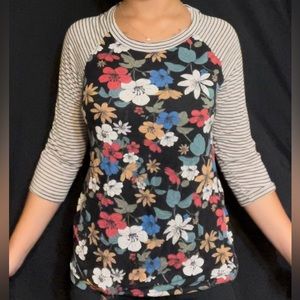 Women’s quarter length casual floral shirt